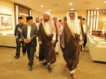 Doa Nabi Yunus 40 Malam Mustajab sampai Imam Besar Masjid Nabawi ke Indonesia