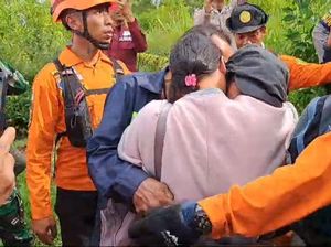 Video: Saat Siswi SMK yang Hilang di Gunung Slamet Akhirnya Bertemu Ibu