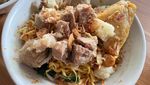 Warung Bakso Wonogiri Legendaris Ini Sehari Ludes 45 Kg Bakso