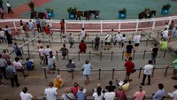 Sebuah arena pacuan kuda di Singapura yang telah berdiri selama lebih dari 180 tahun terpaksa ditutup setelah penyelenggaraan balapan terakhir Singapore Turf Club.  