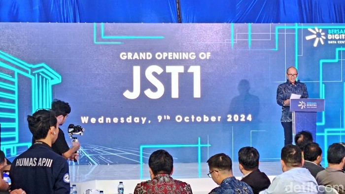 Penyedia data center di Indonesia, Bersama Digital Data Centres (BDDC), curhat ke Kominfo terkait apa yang sebenarnya dibutuhkan industri ini supaya bisa berkembang. President Commisioner BDDC, Setyanto Hantoro, mengungkapkan salah satunya berhubungan dengan lokasi data center.