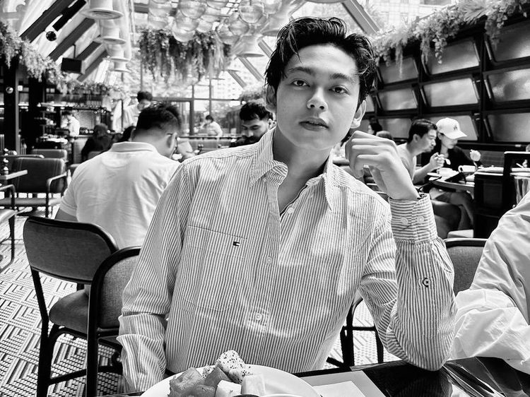 Gus Zizan dan Istri Ternyata Sesama Foodies yang Doyan Kulineran