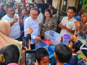 Perhatian Iyos Somantri untuk UMKM Kampung Mariuk Sukabumi