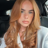 Jilly Cross dan Andy Halliday baru menikah pada bulan Jilly lalu. Momen bahagia mereka yang dilangsungkan secara unik mengundang pujian dari netizen.  Foto: Instagram Jilly Isabella