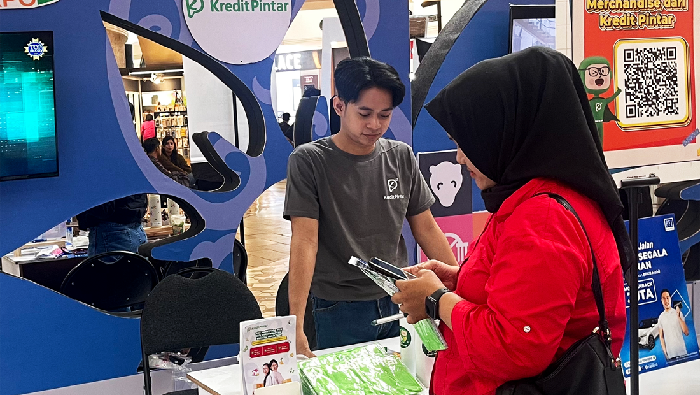 Kala OJK Canangkan Bulan Inklusi Keuangan Bulan Inklusi Keuangan (BIK) kembali digelar oleh OJK setiap tahunnya pada Bulan Oktober. Agenda tahunan ini diikuti oleh banyak industri jasa keuangan.