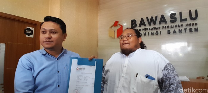 Koalisi Masyarakat Banten untuk Perubahan di Bawaslu Banten. (Bahtiar Rifai/detikcom)