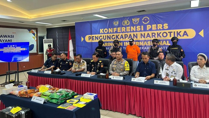 Konferensi pers pengungkapan kasus narkoba oleh Bea Cukai dan Polres Soetta (Kadek/detikcom)