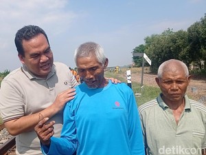 Cerita Menegangkan Saat Mbah Sarmo Hentikan KA Dharmawangsa gegara Rel Rusak