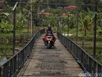 Melintasi Jembatan Tiktok Karawang-Bekasi