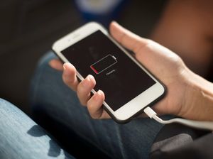HP dengan Baterai 10.000 mAh Akan Meluncur, Merek Apa?
