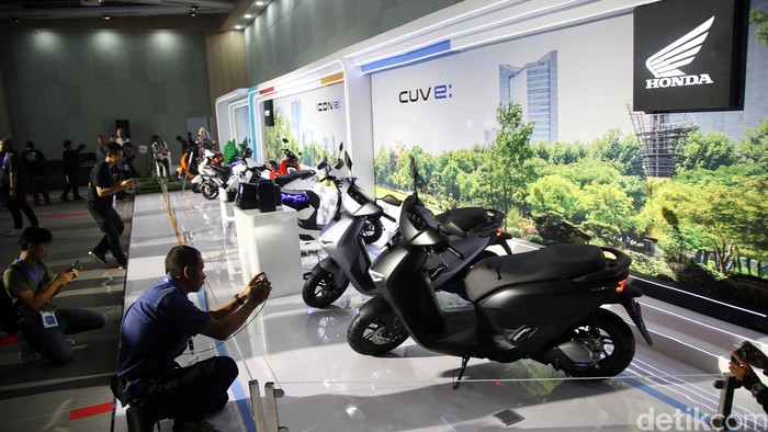 Honda juga meluncurkan motor listrik CUV e: di Astra Honda Motor Safety Riding & Training Center, Cikarang, Rabu (9/10/2024).