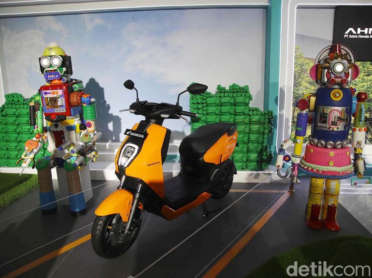 Tampang Motor Listrik Honda ICON e:, Harga Rp 28-32 Jutaan