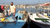 Pertempuran Israel dan Hizbullah menjerumuskan sekitar 5.000-6.000 orang ke dalam kesulitan keuangan. (REUTERS/Hassan Hankir)  