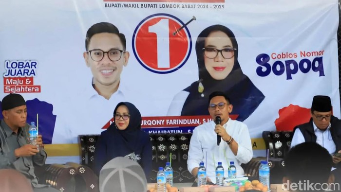 Paslon nomor urut 1 Farin-Khairatun saat berkampanye di Kediri, Lombok Barat pada Rabu (9/10/2024). (Helmy Akbar / detikBali)
