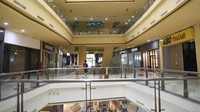 Plaza Mulia dilelang dengan batas nilai sebesar Rp 501.170.000. Bagi yang ingin ikut lelang perlu menyertakan uang jaminan sebesar Rp 100.234.000.000.  