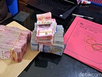 Kejari Geledah SMKN 1 Klungkung, Sita Uang Rp 182,5 Juta-293 Ijazah