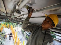 Potret Peremajaan JPO Kuningan Madya Aini Jakarta