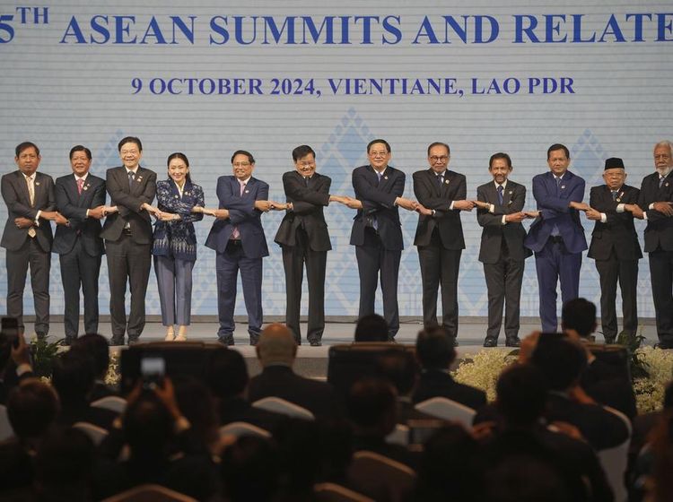 Potret Wapres Maruf Amin dan Para Petinggi Negara di KTT ASEAN Laos
