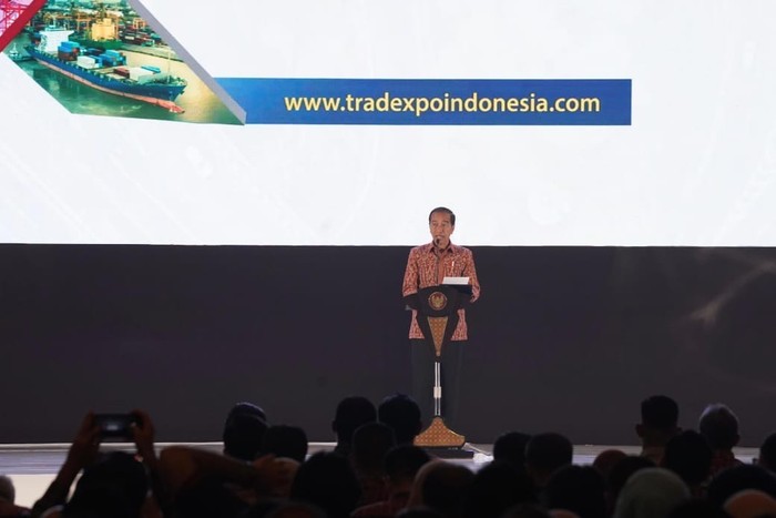 Presiden Joko Widodo secara resmi membuka Trade Expo Indonesia (TEI) ke-39 di Indonesia Convention Exhibition (ICE), Bumi Serpong Damai (BSD), Kabupaten Tangerang, Banten pada Rabu, (9/10).
