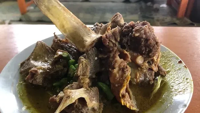 5 Tengkleng Solo Berkuah Rempah Sedap Ada di Sini