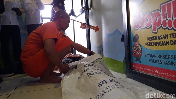 Rekonstruksi pembunuhan sadis di Tasikmalaya