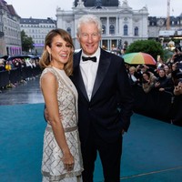 Acara berlangsung di Corso Theatre, Zurich, Swiss, pada Selasa (8/10/2024). Keduanya tampil kompak dalam balutan busana formal. (Foto: Joshua Sammer/Getty Images for ZFF)