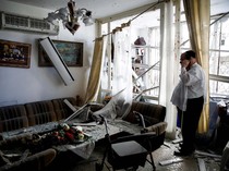 Rumah-rumah di Kiryat Yam Israel Rusak Dirudal Hizbullah