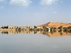 Danau di Gurun Sahara Terisi Banjir Akibat Curah Hujan Ekstrem