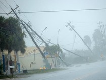 Badai Milton Berlalu, Florida Buka Kembali Bandara dan Disney World