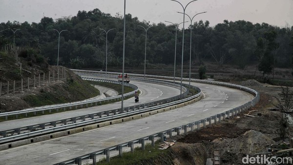 Begini Progres Pembangunan Proyek Tol Japek II Selatan