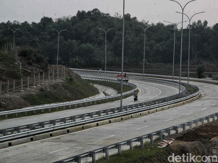 Begini Progres Pembangunan Proyek Tol Japek II Selatan