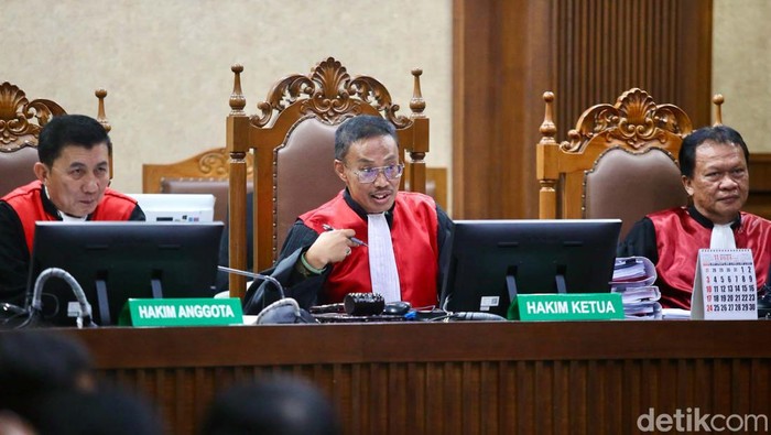 Kritik Mengemuka Buntut Hakim Ketua Sidang Harvey Moeis Dimutasi Lagi