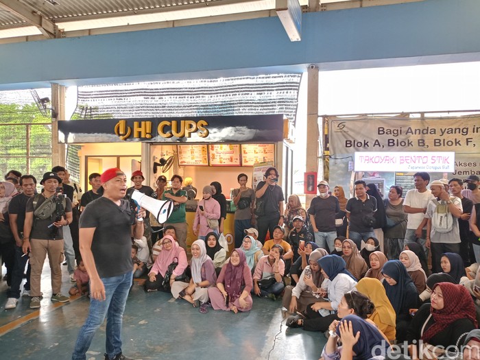 Demo pedagang JPM Pasar Tanah Abang, 10 Oktober 2024. (Brigitta Belia Permata Sari/detikcom)