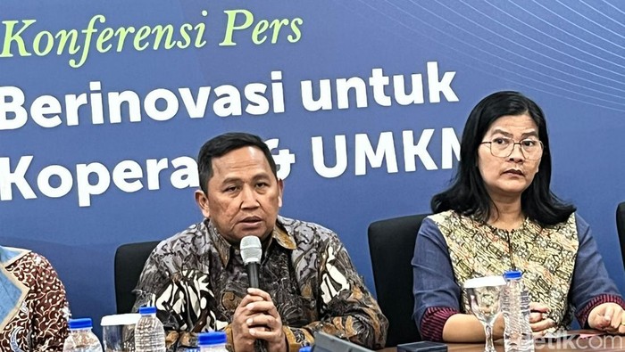 Deputi Bidang Perkoperasian KemenkopUKM Ahmad Zabadi