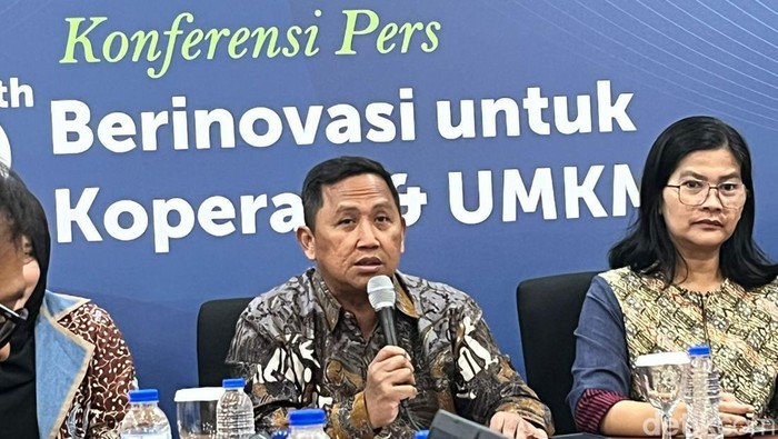 Deputi Bidang Perkoperasian KemenkopUKM Ahmad Zabadi