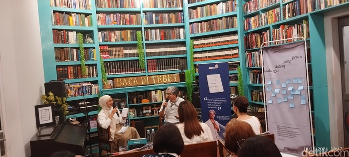 Didiet Maulana Luncurkan Buku Puisi Pesan yang Datang Belakangan Didiet Maulana Luncurkan Buku Puisi Pesan yang Datang Belakangan