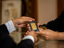 Pegadaian Jamin Stok Emas untuk Bank Emas Tercukupi