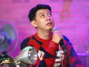 Lirik Lagu Crito Mustahil Dinyanyikan Eri Pras dan Terjemahannya, Trending!