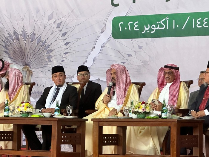 Imam Besar Masjid Nabawi Kunjungi Ponpes Darunnajah