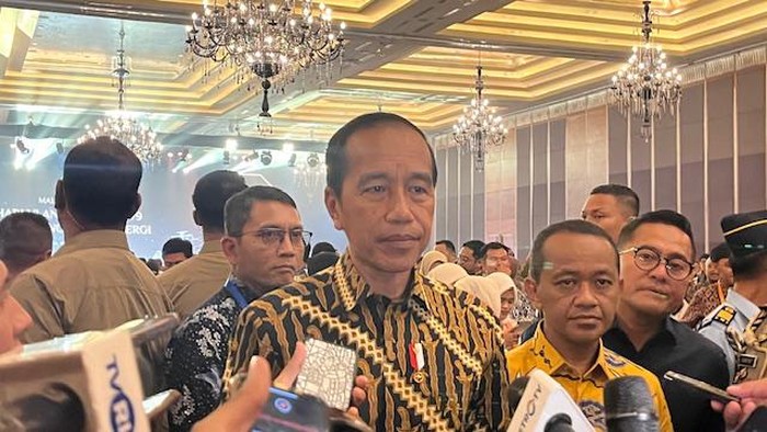 Jokowi usai menghadiri HUT Pertambangan dan Energi, di Hotel Kempinski, Jakarta Pusat, Kamis (10/10/2024).
