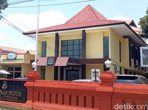 Eks Pegawai Jadi Tersangka Penyelewengan Dana Bank Daerah di Cirebon