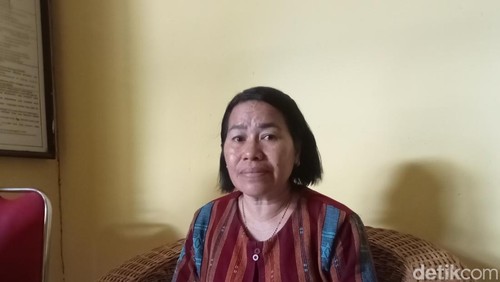 Yurgo Purab/detikBali, Kamis (10/10/2024).

Keterangan: Kepsek SMKN 1 Larantuka