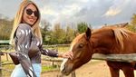 Liburannya Elif Karaarslan, Wasit Cantik Turki yang Tersangkut Skandal Seks