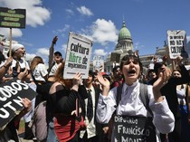 Mahasiswa Argentina Gelar Aksi Protes Soal UU Pendanaan Universitas