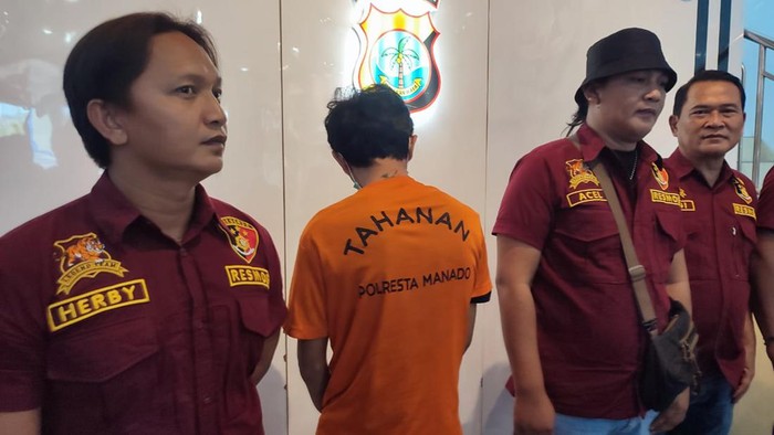 Manado Pria berinisial ED (33) di Manado, Sulawesi Utara (Sulut) ditangkap polisi terkait kasus penipuan dengan modus screenshot dan memposting ulang motor yang dijual di media sosial.