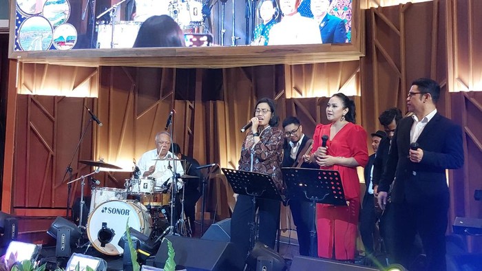 Menteri Keuangan Sri Mulyani Indrawati dan Menteri PUPR Basuki Hadimuljono