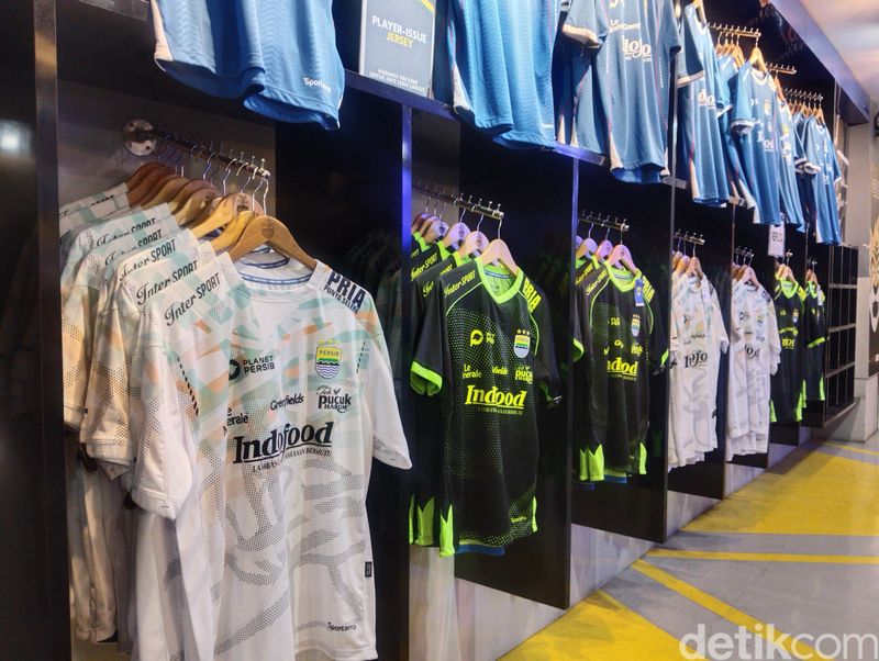 Merchandise Persib di Persib Store
