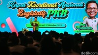 Ketum PKB Muhaimin Iskandar atau Cak Imin memberikan sambutan di hadapan kader yang menghadiri Forum Legislator PKB.