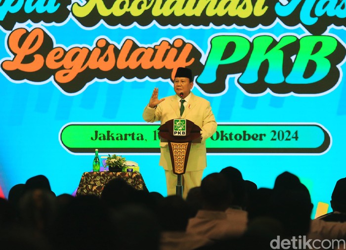 Presiden terpilih Prabowo Subianto menghadiri Rapat Koordinasi Nasional Legislatif PKB di Grand Sahid, Jakarta Pusat, Kamis (10/10/2024).