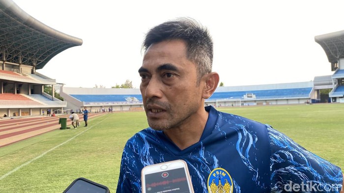Pelatih PSIM Jogja, Seto Nurdiantoro, di Stadion Mandala Krida, Kota Jogja, Rabu (9/10/2024).